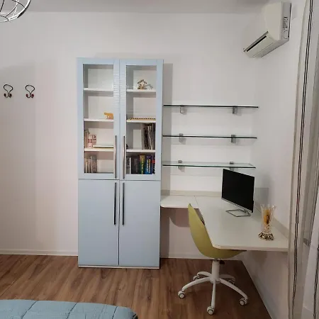 Art Gallery 1 شقة فندقية تيرانا