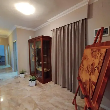 Art Gallery 1 Aparthotel