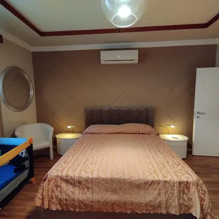 Aparthotel Art Gallery 1 Tirana