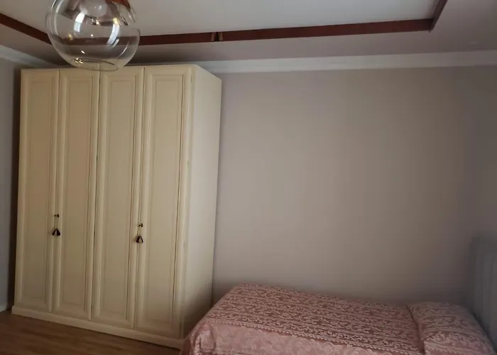 Art Gallery 1 Апарт-отель 4*