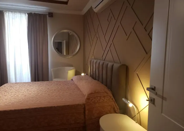 Апарт-отель Art Gallery 1 Тирана