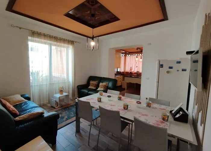 Апарт-отель Art Gallery 1 4*